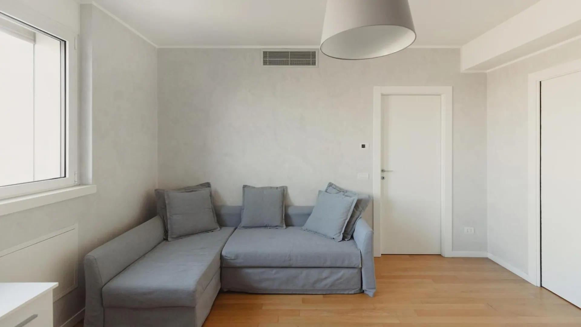 Gohost - Modern Apartments With Private Terrace Near Duomo Milaan 0*,