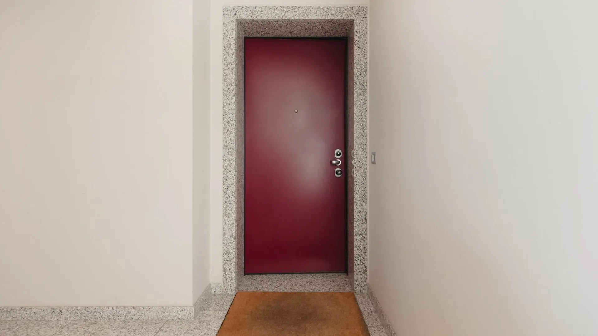 Gohost - Modern Apartments With Private Terrace Near Duomo Milaan