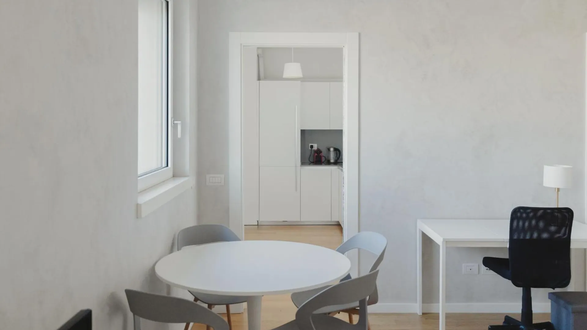 Gohost - Modern Apartments With Private Terrace Near Duomo Milaan 0*,