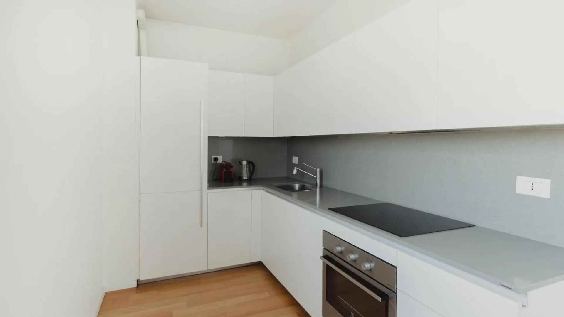 Gohost - Modern Apartments With Private Terrace Near Duomo Milaan