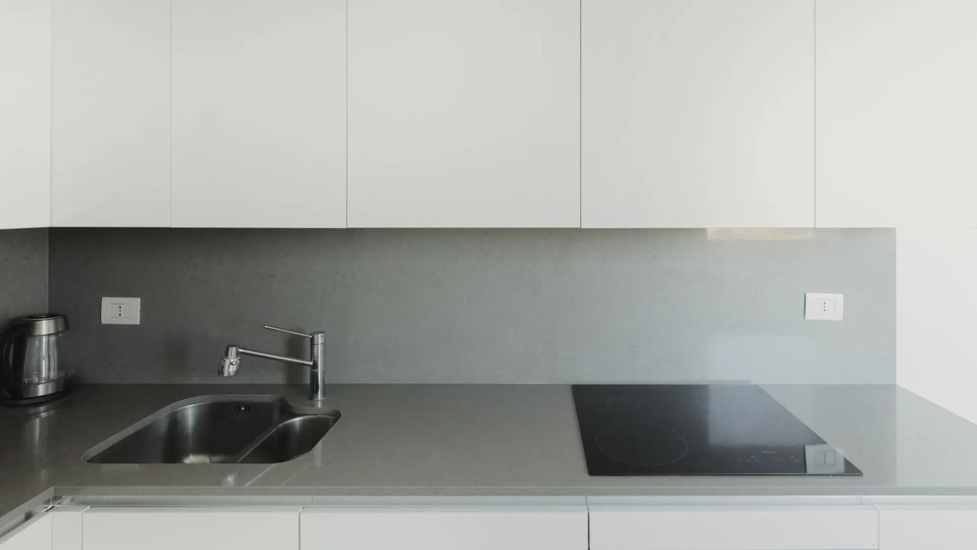 Gohost - Modern Apartments With Private Terrace Near Duomo Milan Italie