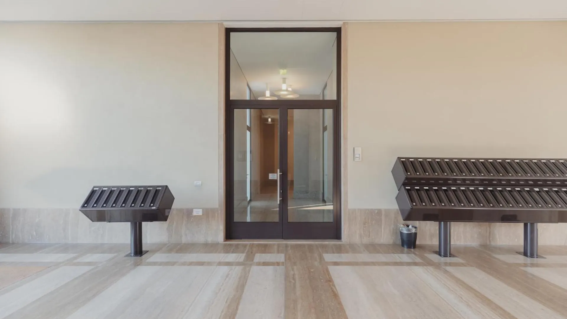 Gohost - Modern Apartments With Private Terrace Near Duomo Milano Italia