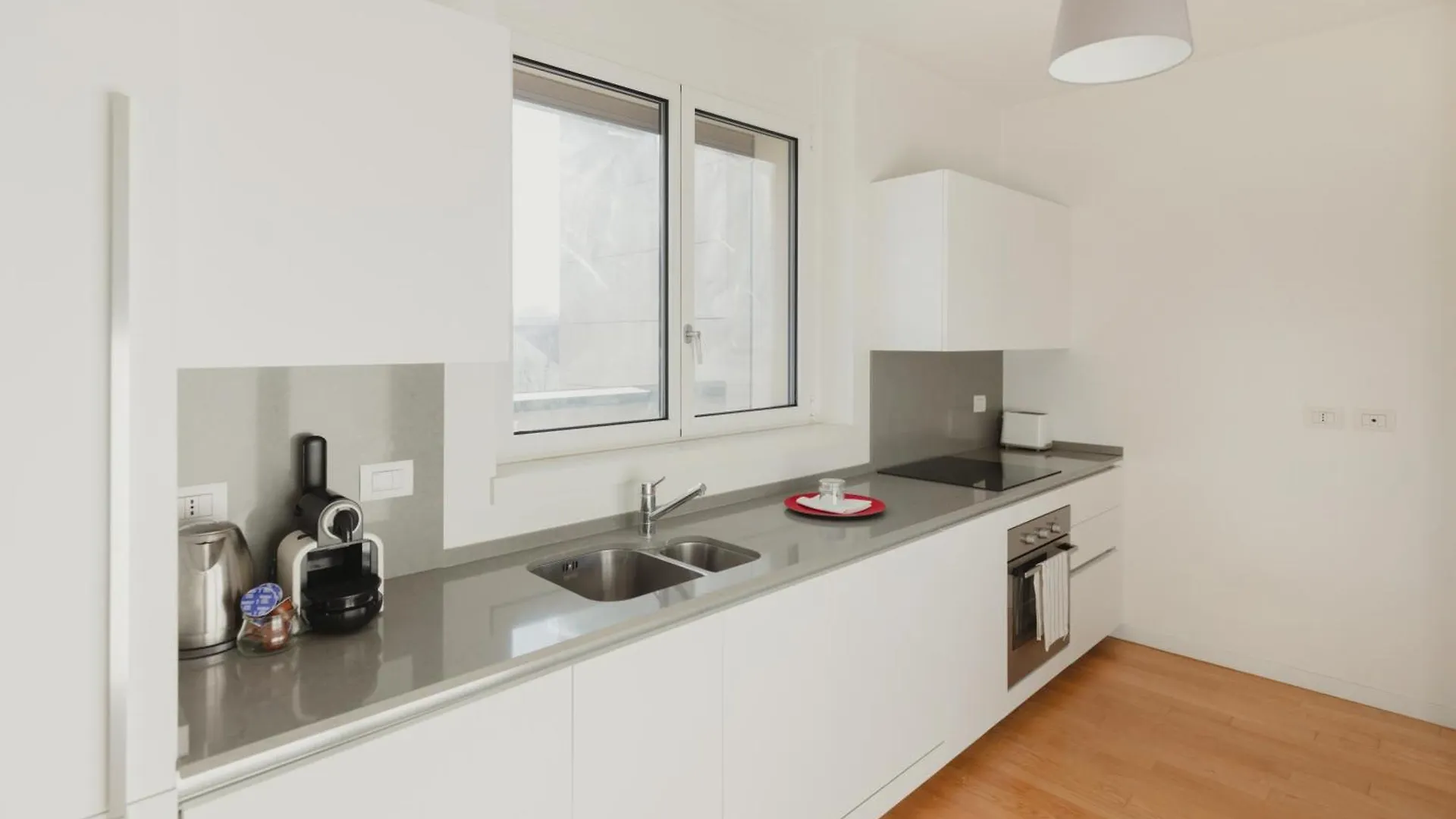 Gohost - Modern Apartments With Private Terrace Near Duomo Milano