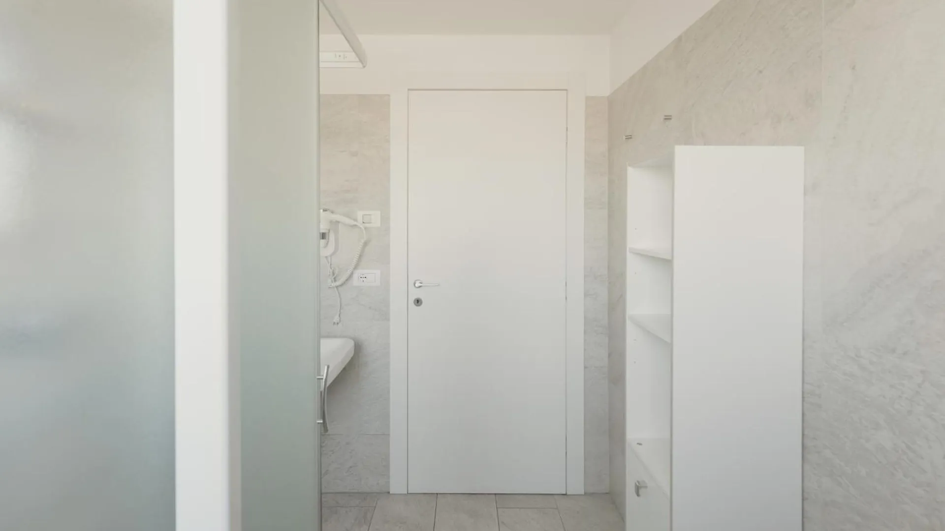 Gohost - Modern Apartments With Private Terrace Near Duomo Milano