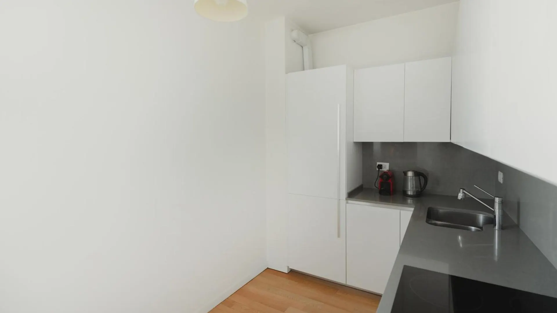 Gohost - Modern Apartments With Private Terrace Near Duomo Milano